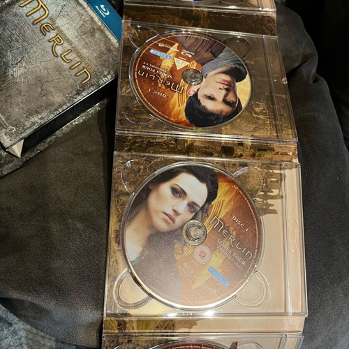 Merlin Season 4 Blu Ray like new, autographed by Colin and Katie