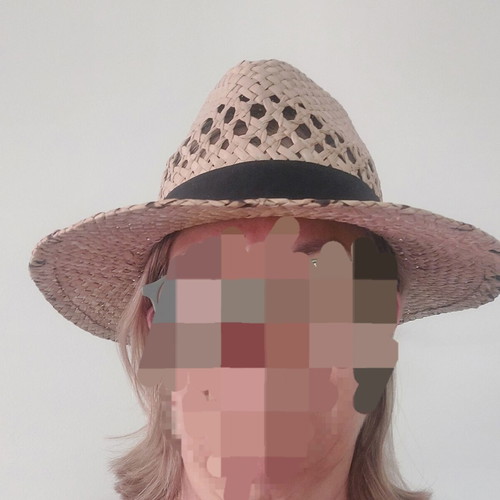 Straw hat beige with black ribbon, like new, size 58
