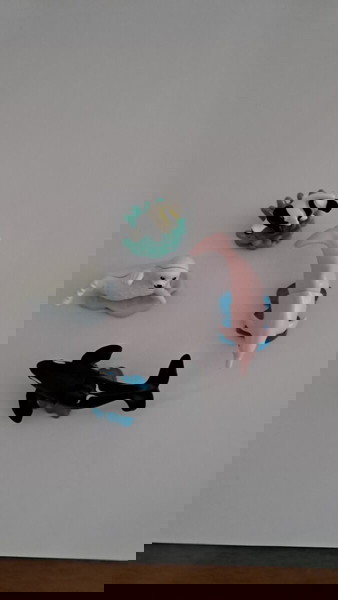 4 kinder αυγά