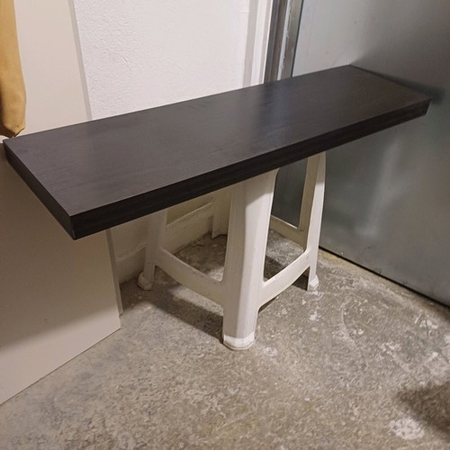 Shelves like new, set of 2