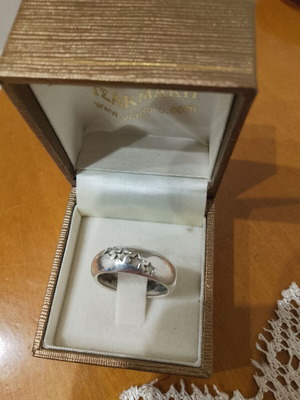 Silver ring 925 like new with stamp