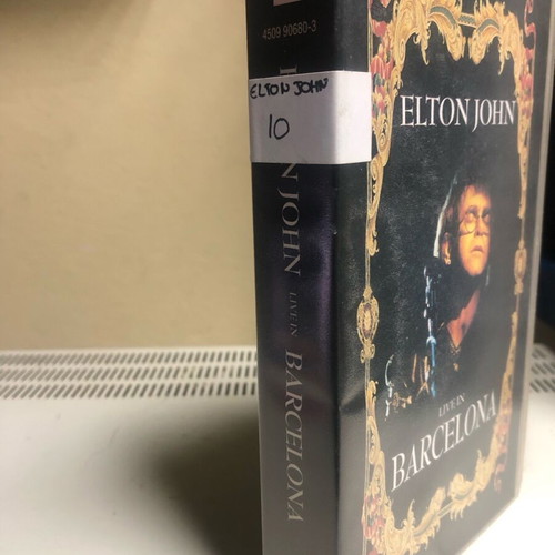 Elton John Live In Barcelona VHS like new, pop