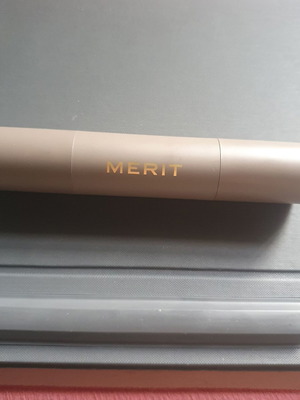 Merit The Minimalist stick in ceramic like new