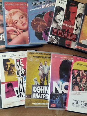 Pack of 10 DVDs like new with subtitles
