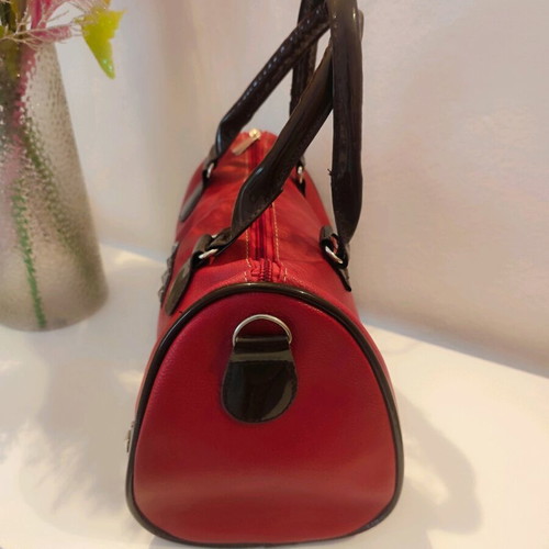 Women's handbag like new, red with studs