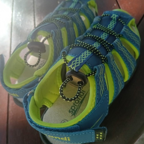 Children's shoes size 29 new
