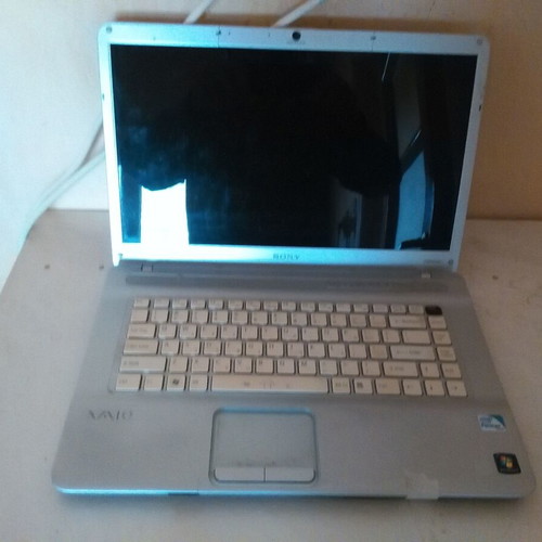 Sony Vaio PCG-718M laptop used, non-working for repair or parts