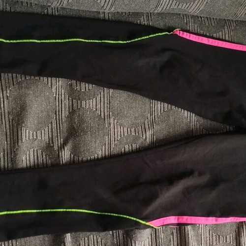 Women's leggings like new, size S/M, black multicolor