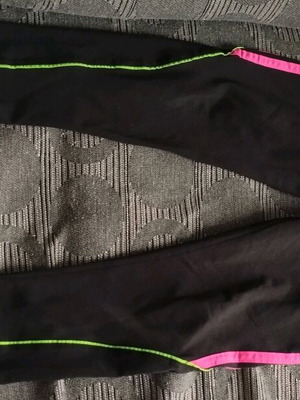 Women's leggings like new, size S/M, black multicolor