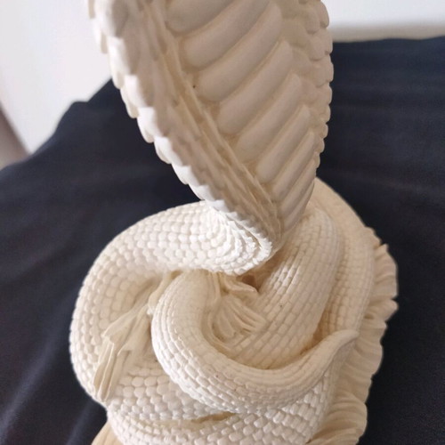 Alabaster snake figurine like new
