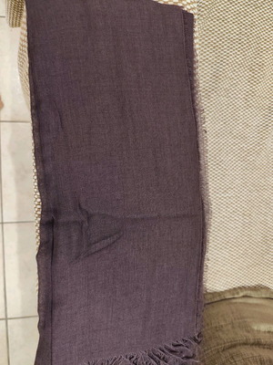 Fabric scarf like new