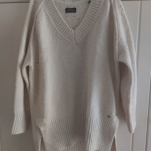 Funky Buddha thick pullover size S like new, white