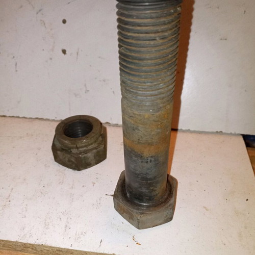Metal bolts like new, set of 35 pieces