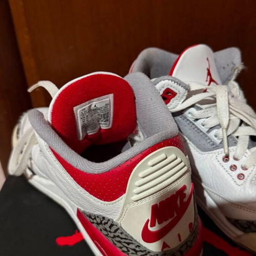 Air Jordan 3 sneakers like new, size 38, white and red