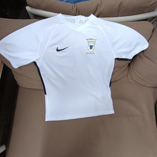 Nike Dri-FIT football jersey with Balmoral FC Derzelez emblem