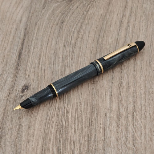 Daniel Hechter Writing Pen like new