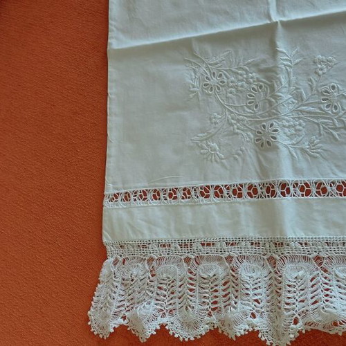 Pillowcases with handmade lace, new, pair