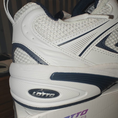 Lotto Athens 4FX men's athletic shoes new, white with silver details