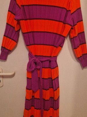 Knitted striped dress with wadding effect, like new, Karavan