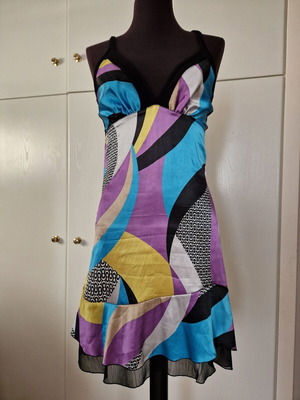 Satin dress backless used, size Medium, multicolor