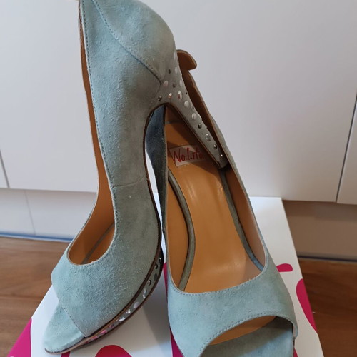 Peep Toe Nolita Pumps Size 39 like new, suede green with silver