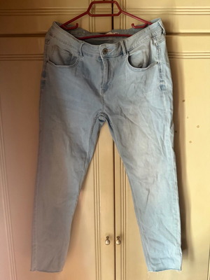 Jeans with frayed edges like new, size XXL