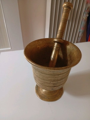 Pepper Grinder like new