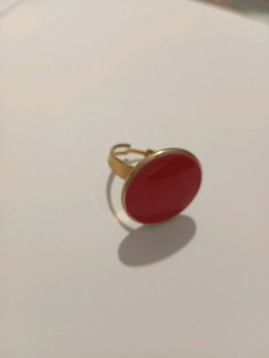 Ring red with gold