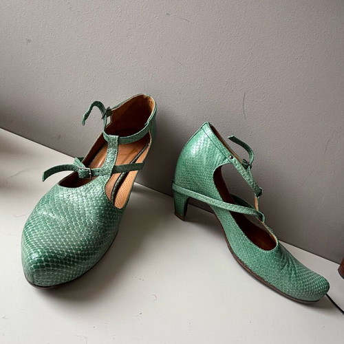 Tracey Neuls design shoes like new, size 40, green