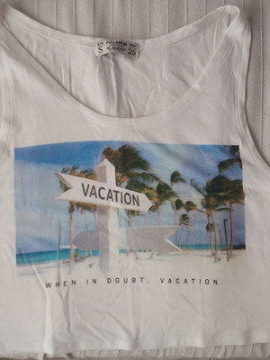 Pull & Bear Vacation T-shirt like new, size S, white