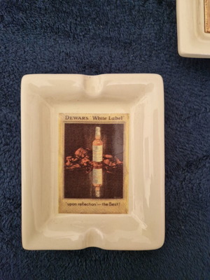 Dewars ashtray set used