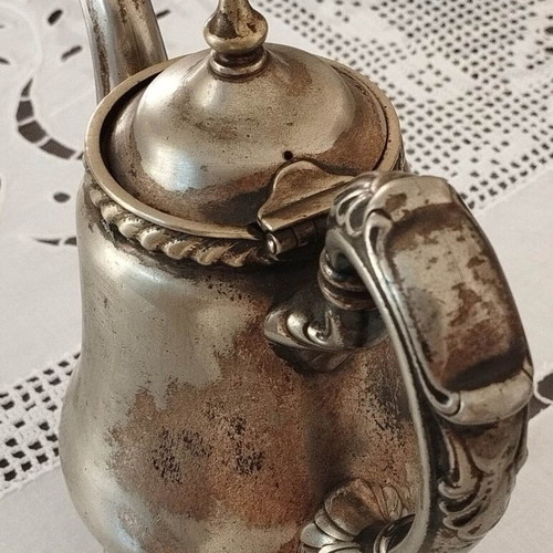 Silver-plated milk, tea, or chocolate jug used, 1900–1950