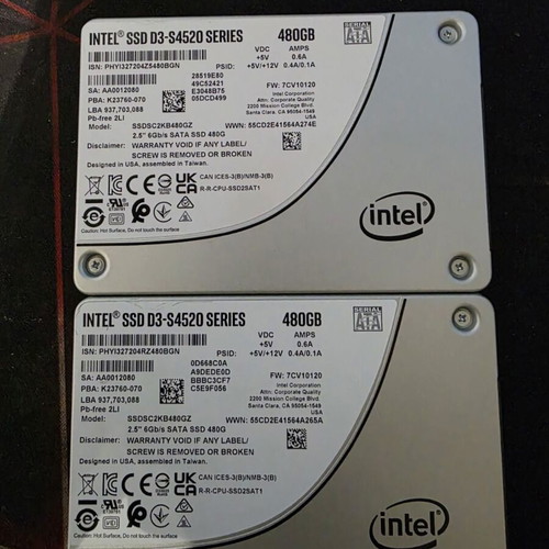 Intel SSD D3-S4520 480 GB set like new