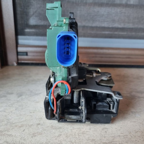 Seat Ibiza Cordoba 6L driver door lock used, genuine 8 pin