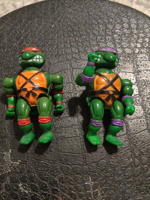 Teenage Mutant Ninja Turtles figures
