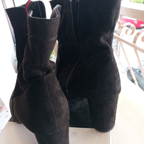 Women's boots new black suede with red collar and 8cm heel