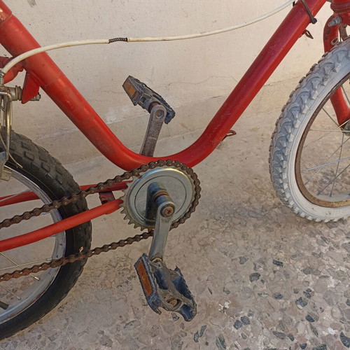 Low-step 16-inch bicycle used, red color