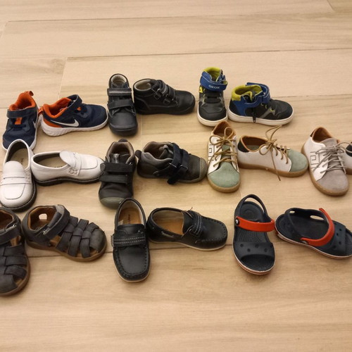 Children's shoes size 21 branded