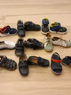 Children's shoes size 21 branded