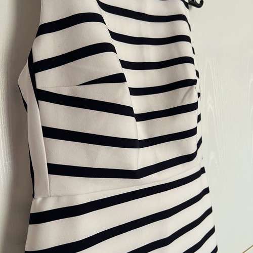 Zara women's dress like new, black and white, size S