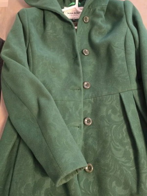 Green coat with embossed pattern like new, size 40