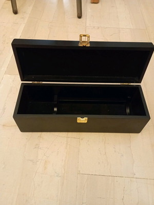 Wooden bottle holder like new, for one bottle, 36x11.5x12cm