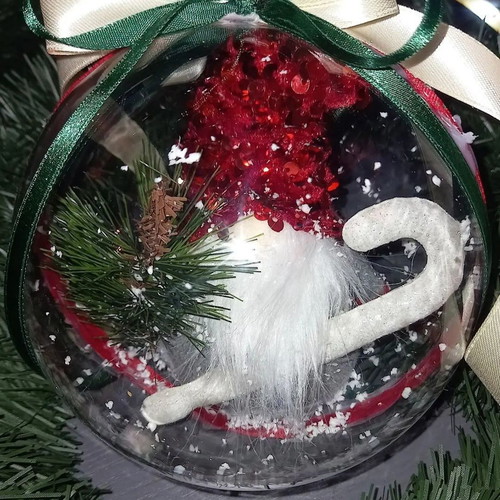 Handmade Christmas decorative plexiglass balls with Santa ornament