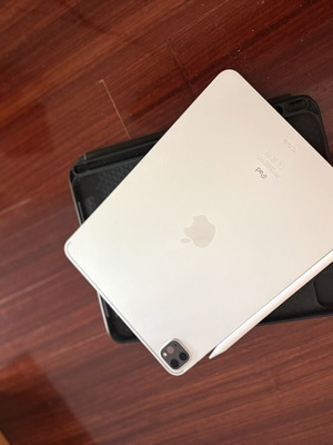 Apple iPad 3ης γενιάς tablet με αποθηκευτικό χώρο 1TB