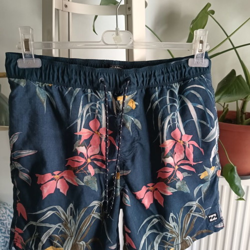 Billabong floral swim shorts size S used, blue