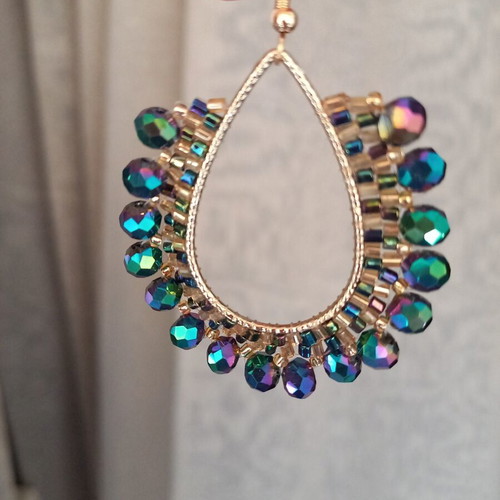 Handmade Tear Drop Earrings Peacock Gold and Green new