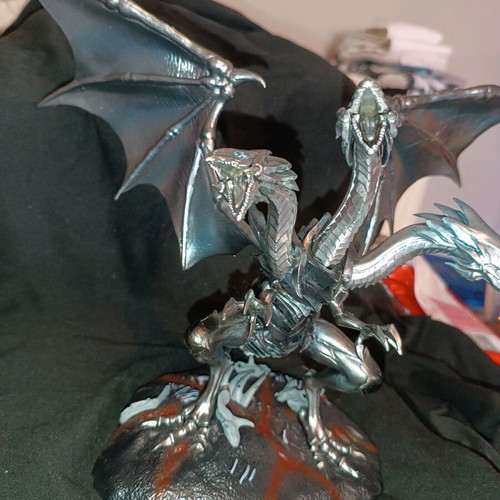 Yu-Gi-Oh figure Blue-Eyes ultimate White Dragon 25 cm like new