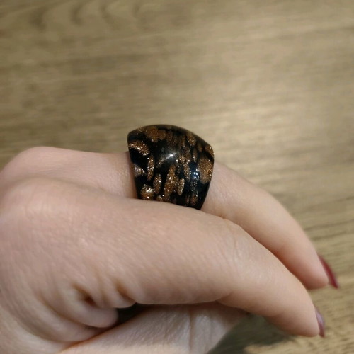 Vintage handmade Murano Glass ring new, black with gold aventurina