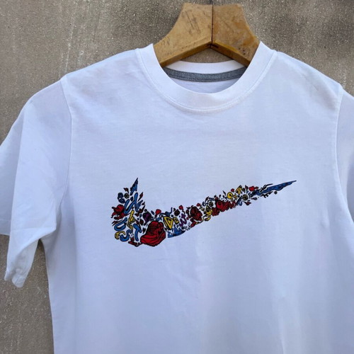 Nike T-shirt used, size S, white