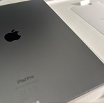 Apple iPad Pro 2022 12.9 σαν καινούργιο με Apple Pencil 2ης γενιάς και Magic Keyboard